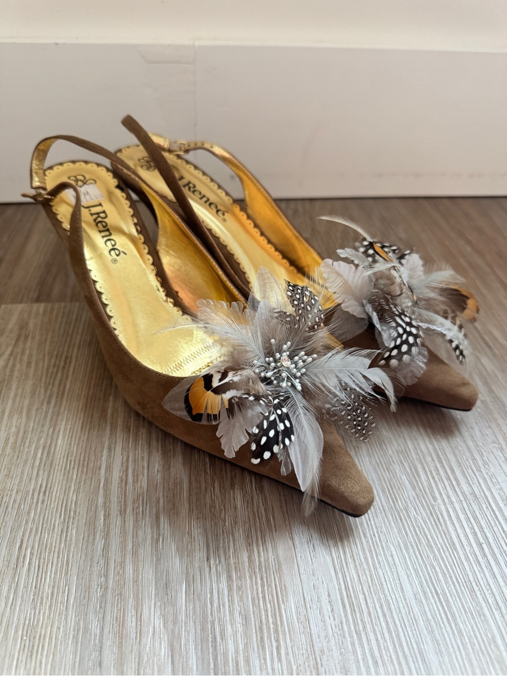 J. Renee Feather Rhinestone Slingback Heels Taupe Suede Women’s 11 pointy toe